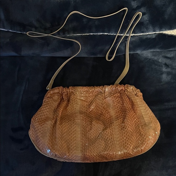 J.Renee Handbags - J Renee Vintage Elegant Blush Snakeskin Women's Clutch/ Shoulderbag